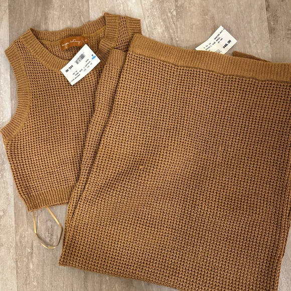 NWT Knit sweater set - Picture 4 of 7